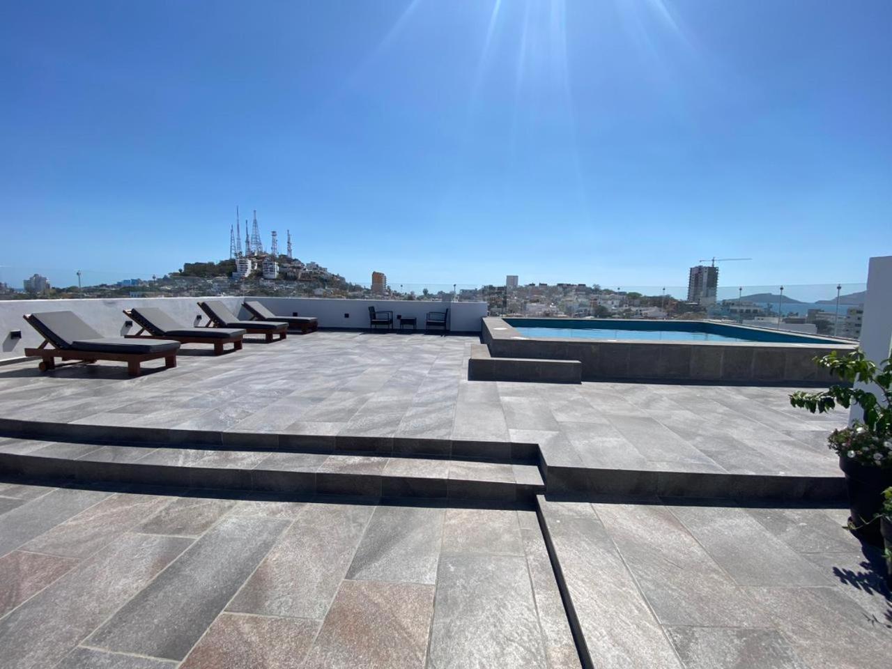 Condo In El Centro Near Malecon! Mazatlan Exterior photo